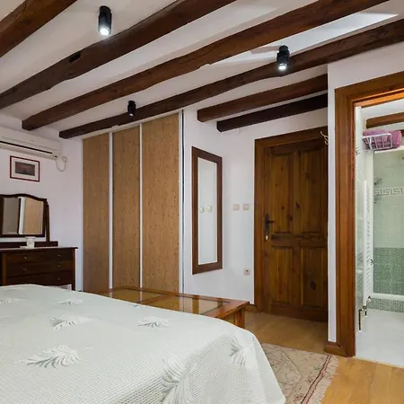 Harbour Vilmin Dvor Villa Murter