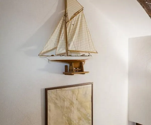 Harbour Vilmin Dvor * Murter